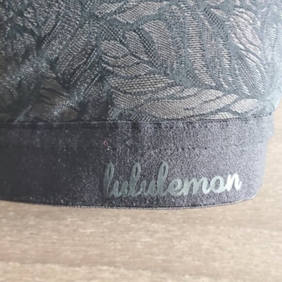 Lululemon Shadow Mesh Leaf Bra black muse size S - Picture 3 of 8